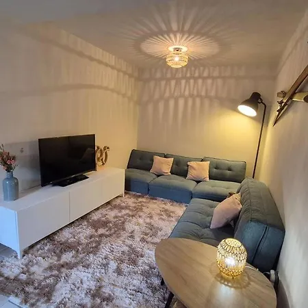 De Daoule Jusqu'a 12 Personnes Holiday home Beaudean